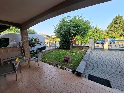 casa indipendente in vendita a Rivergaro in zona Ottavello