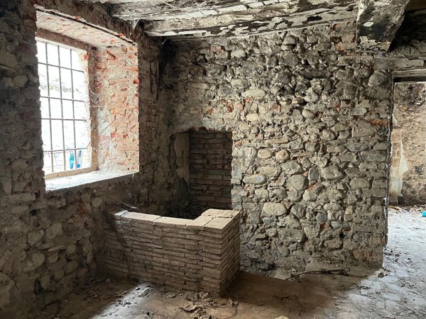 casale in vendita a Rivergaro in zona Roveleto Landi