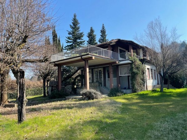 casa indipendente in vendita a Rivergaro