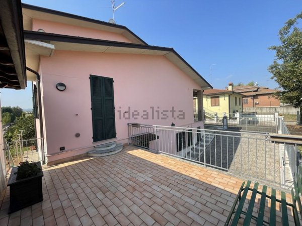 casa indipendente in vendita a Rivergaro in zona Niviano