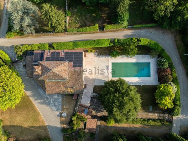 casa indipendente in vendita a Rivergaro