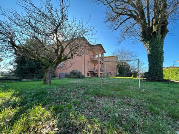 casa indipendente in vendita a Rivergaro in zona Niviano