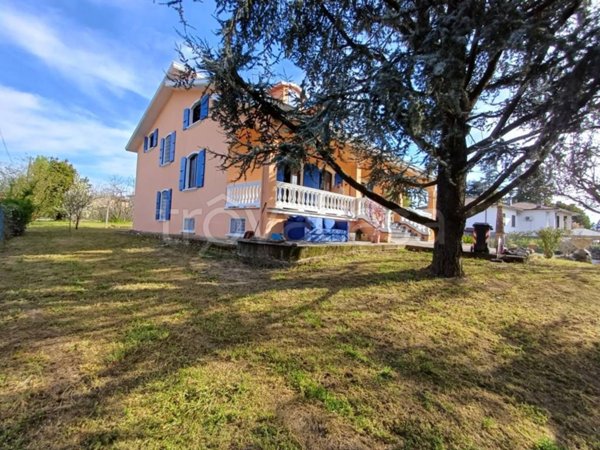 casa indipendente in vendita a Rivergaro
