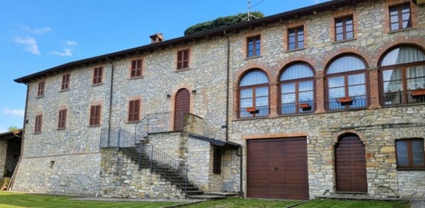 casa indipendente in vendita a Rivergaro