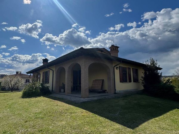 casa indipendente in vendita a Rivergaro