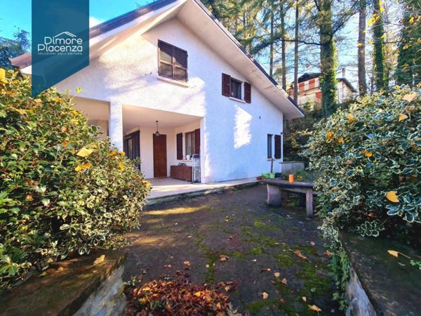 casa indipendente in vendita a Rivergaro