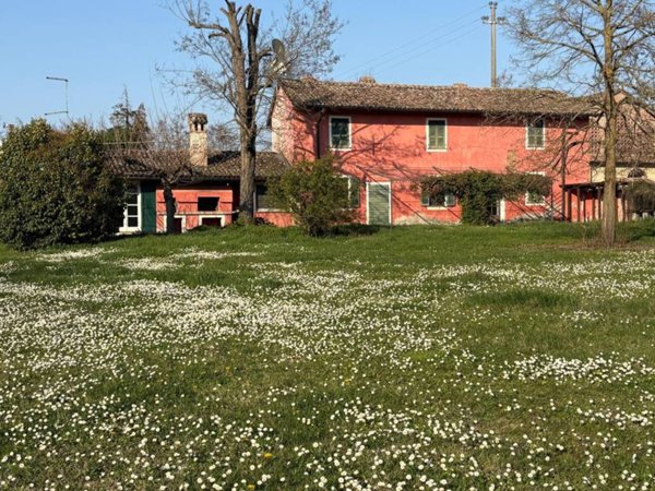 casa indipendente in vendita a Rivergaro