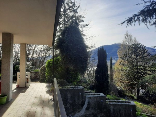 casa indipendente in vendita a Rivergaro