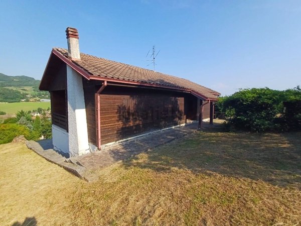 casa indipendente in vendita a Rivergaro