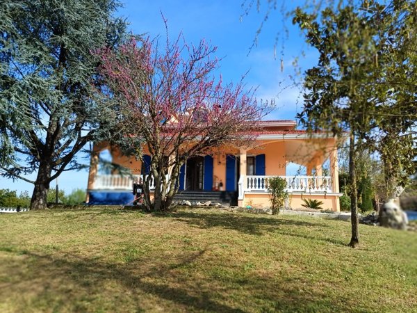 casa indipendente in vendita a Rivergaro