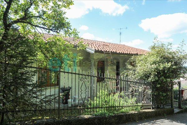 casa indipendente in vendita a Rivergaro in zona Pieve Dugliara