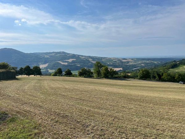 terreno agricolo in vendita a Rivergaro in zona Roveleto Landi