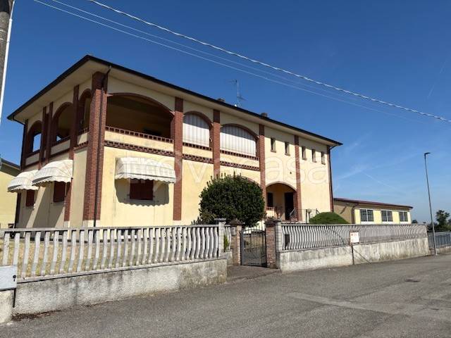 casa indipendente in vendita a Rivergaro in zona Pieve Dugliara