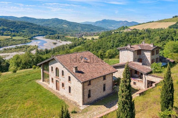 casa indipendente in vendita a Rivergaro