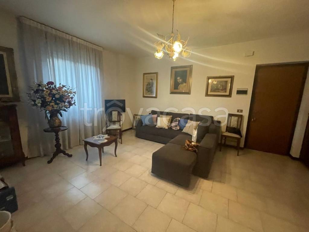 appartamento in vendita a Rivergaro in zona Niviano