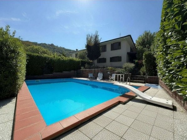 casa indipendente in vendita a Rivergaro in zona Pieve Dugliara