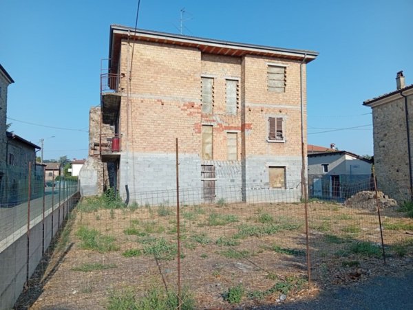 casa indipendente in vendita a Rivergaro
