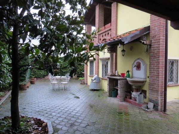 casa indipendente in vendita a Rottofreno in zona San Nicolò a Trebbia