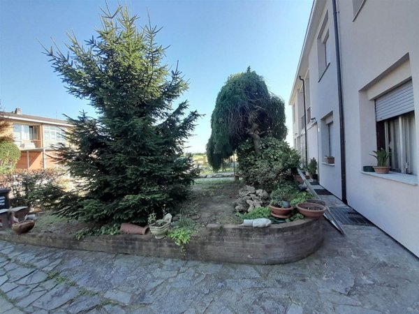 casa indipendente in vendita a Rottofreno
