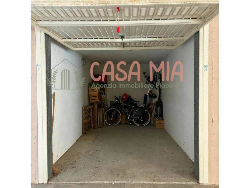 casa indipendente in vendita a Rottofreno