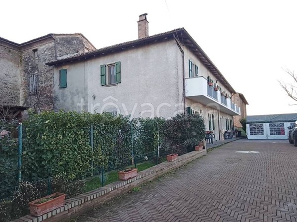 casa indipendente in vendita a Rottofreno