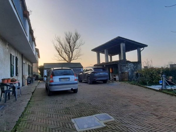 casa indipendente in vendita a Rottofreno