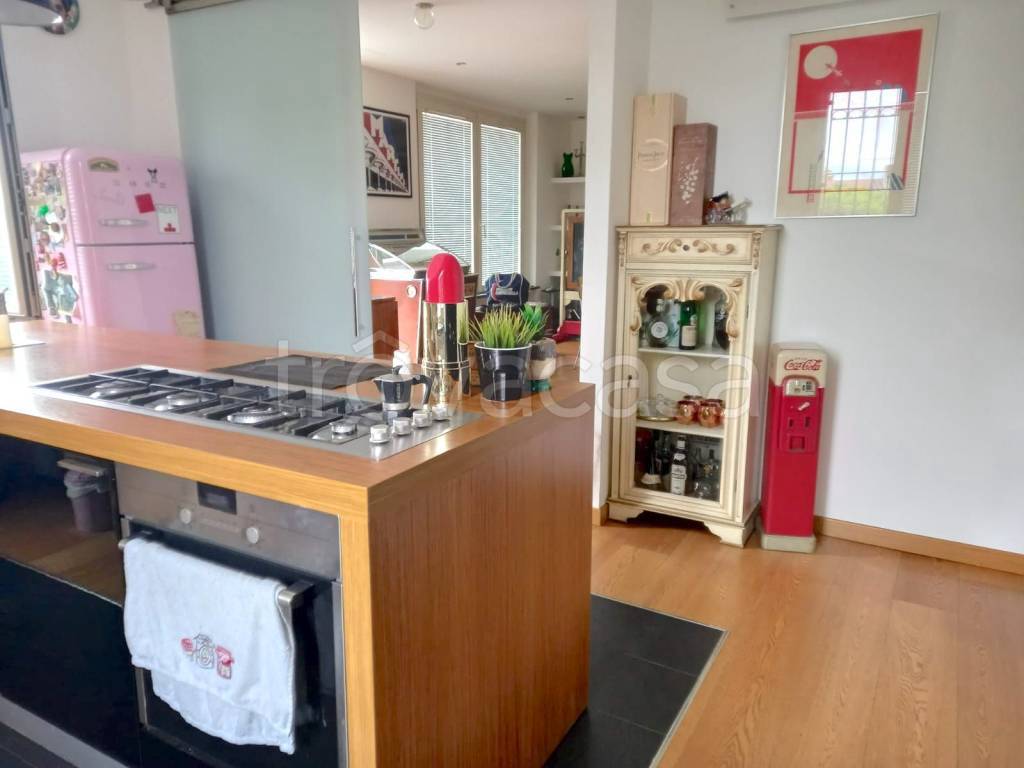 casa indipendente in vendita a Rottofreno