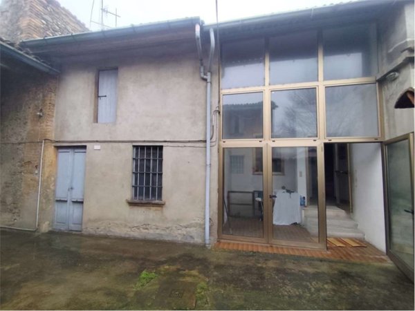 casa indipendente in vendita a Rottofreno