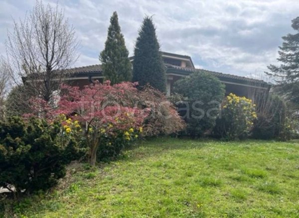 casa indipendente in vendita a Rottofreno