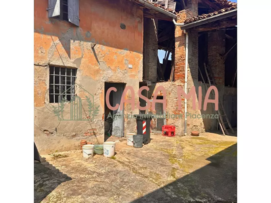casa indipendente in vendita a Rottofreno