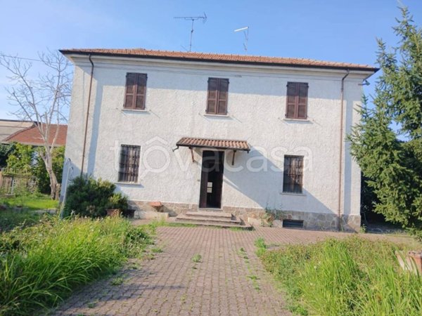 casa indipendente in vendita a Rottofreno