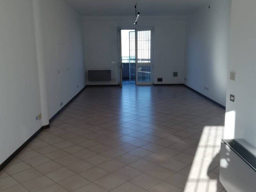 ufficio in vendita a Rottofreno