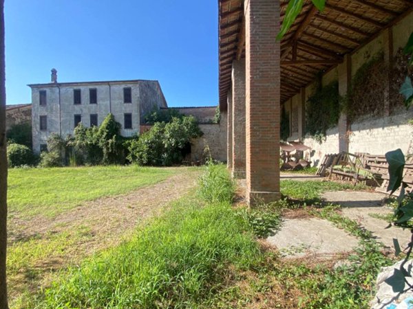 casa indipendente in vendita a Rottofreno