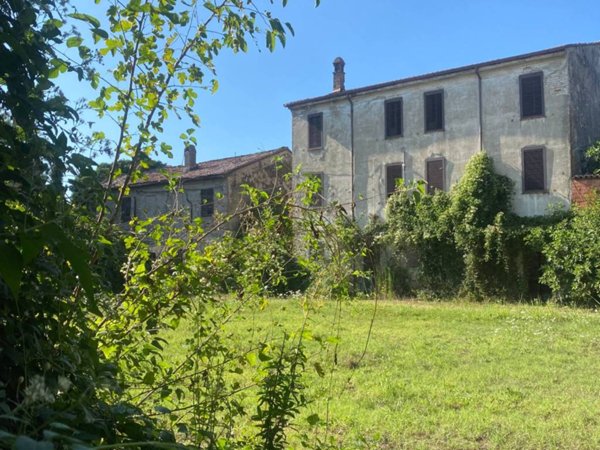 casa indipendente in vendita a Rottofreno