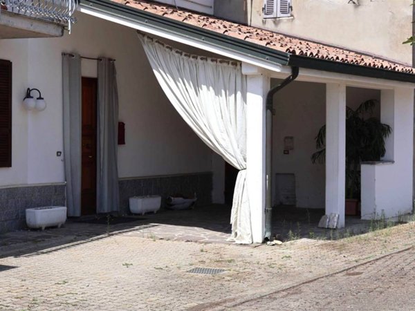 casa indipendente in vendita a Rottofreno in zona San Nicolò a Trebbia