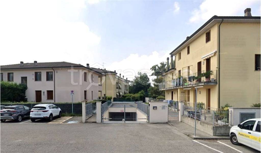 casa indipendente in vendita a Rottofreno