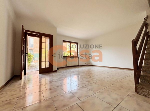 casa indipendente in vendita a Rottofreno