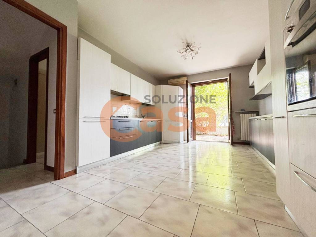 casa indipendente in vendita a Rottofreno