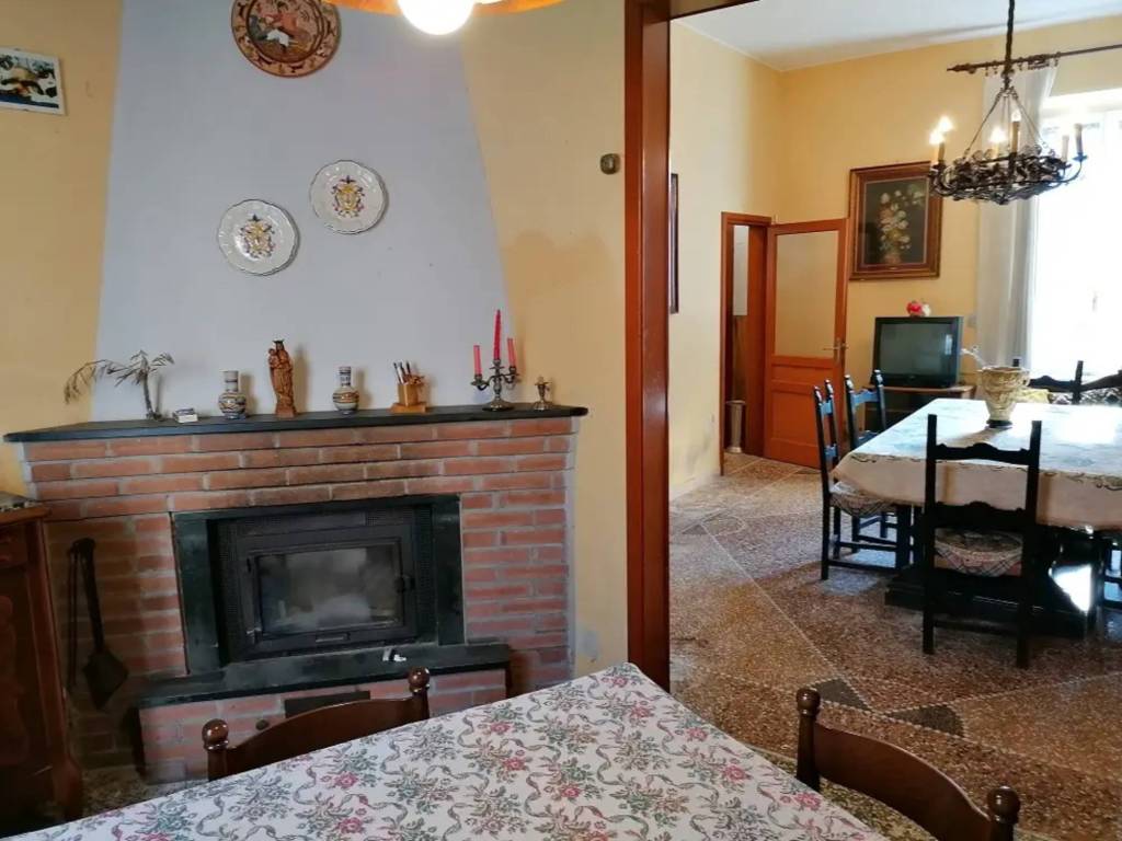 casa indipendente in vendita a Rottofreno