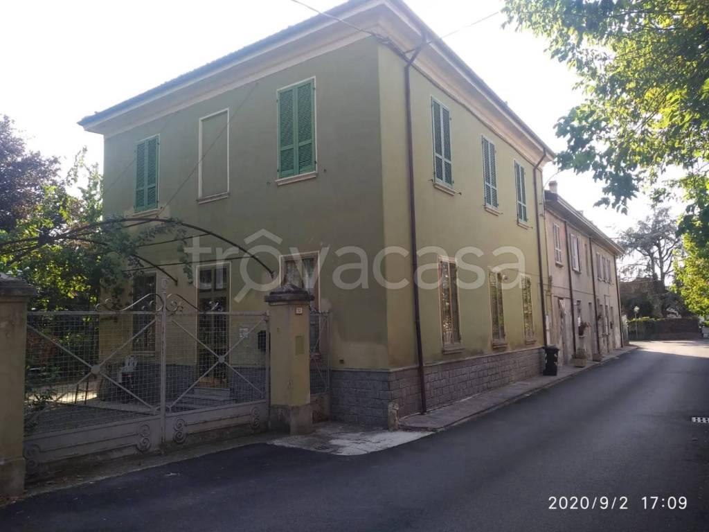 casa indipendente in vendita a Rottofreno