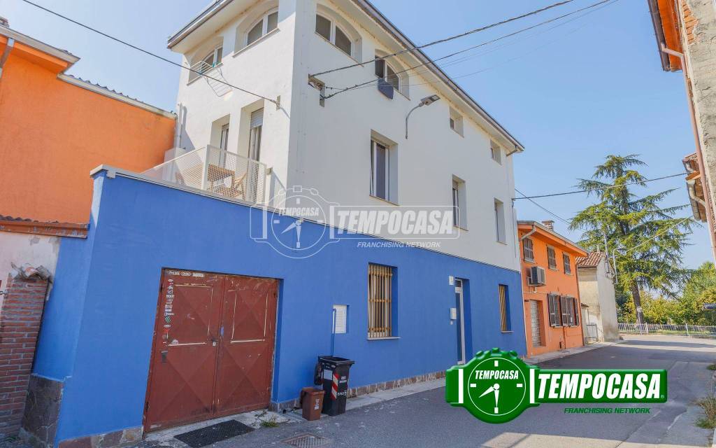 casa indipendente in vendita a Rottofreno