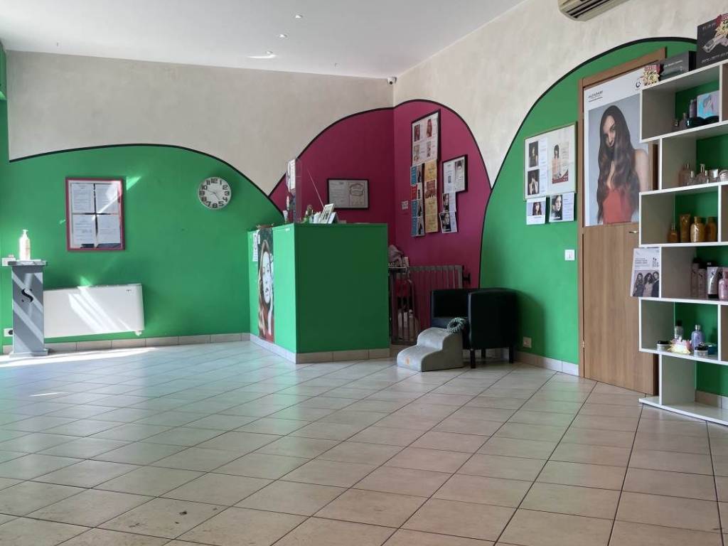 negozio in vendita a Rottofreno