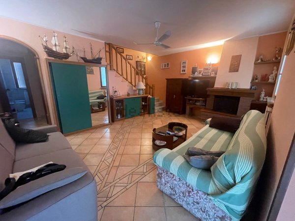 casa indipendente in vendita a Rottofreno