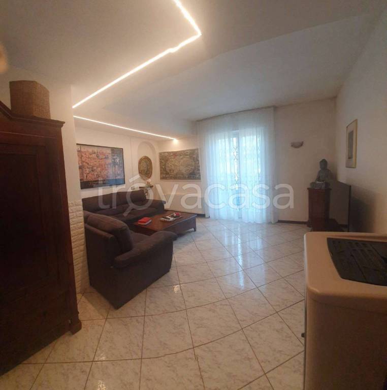 casa indipendente in vendita a Rottofreno