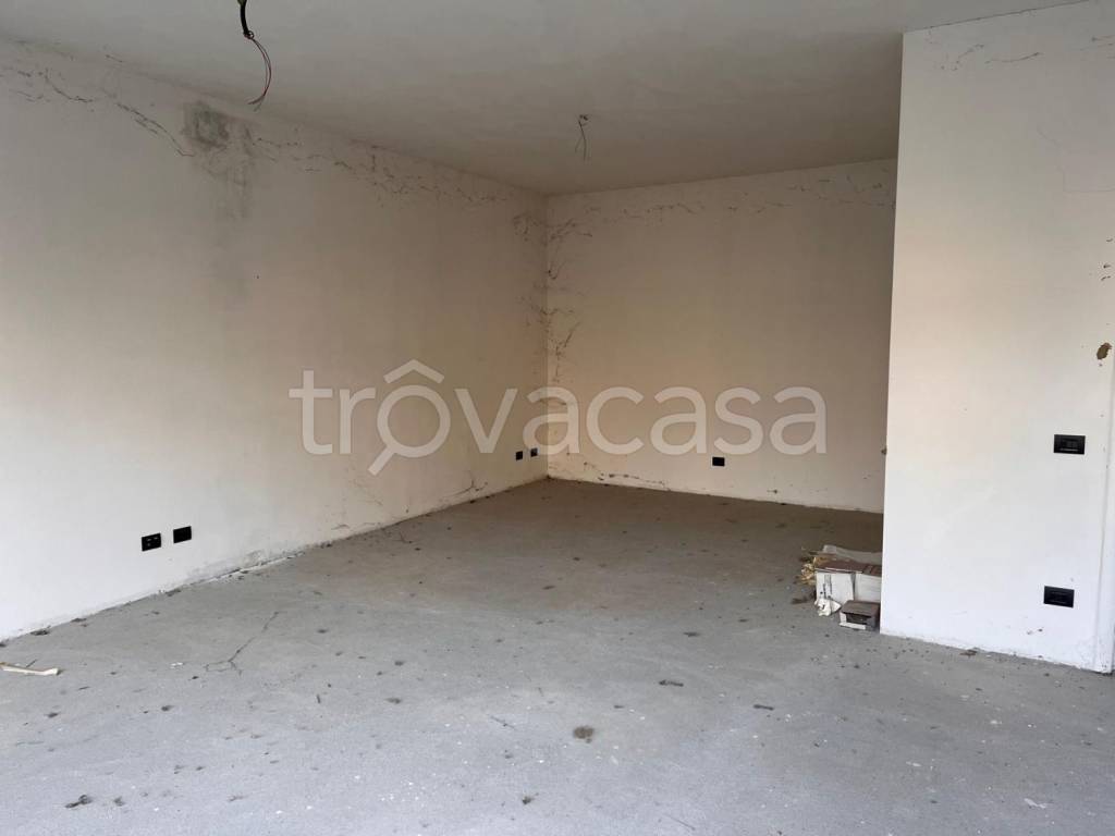 negozio in vendita a Rottofreno