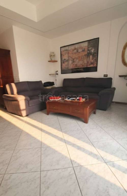 casa indipendente in vendita a Rottofreno