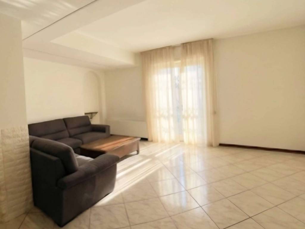 casa indipendente in vendita a Rottofreno