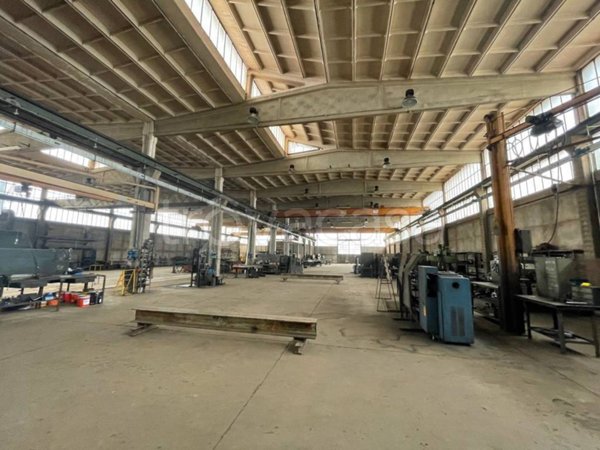 capannone in vendita a Rottofreno