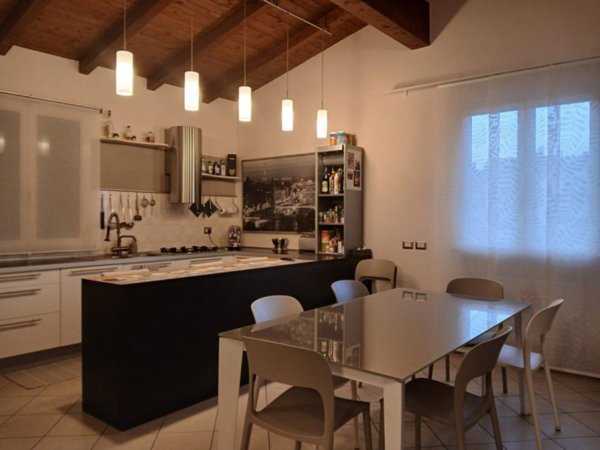 casa indipendente in vendita a Rottofreno