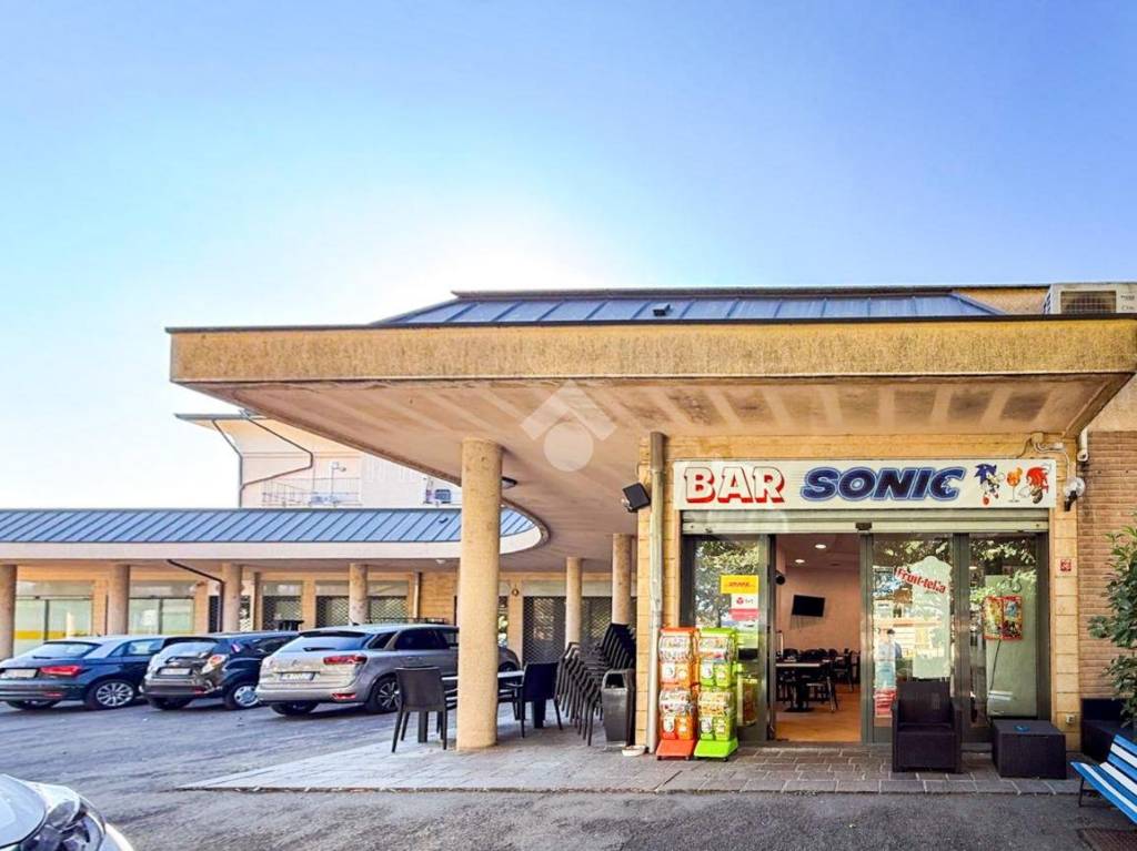 negozio in vendita a Rottofreno